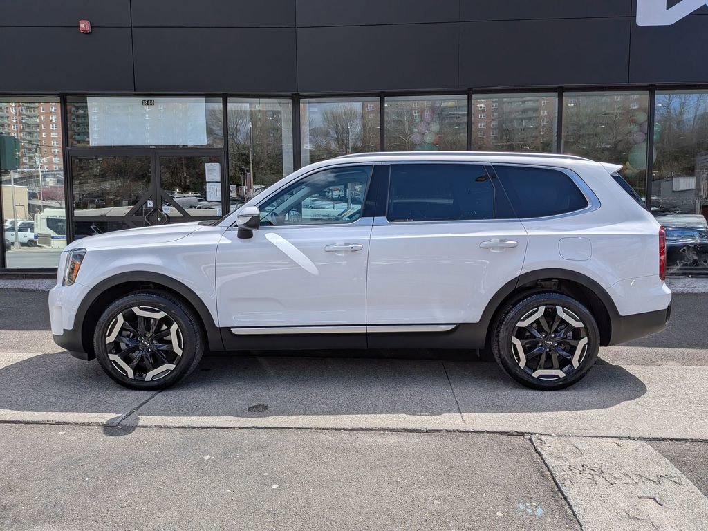 Used 2023 Kia Telluride S w/ S Sunroof Package image 12