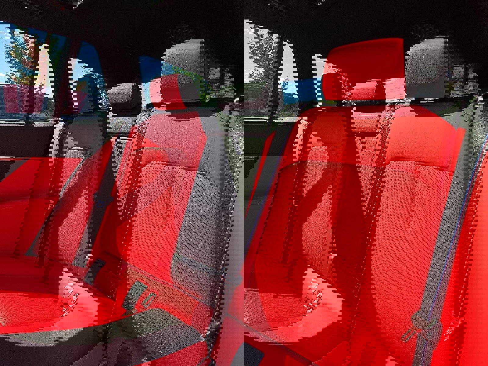 Used 2025 BMW M5 Touring w/ M Driver's Package image 12