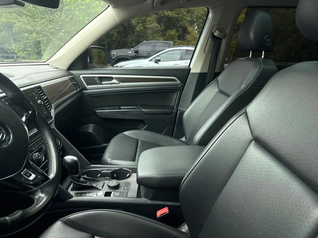 Used 2018 Volkswagen Atlas SEL AWD/4WD image 16
