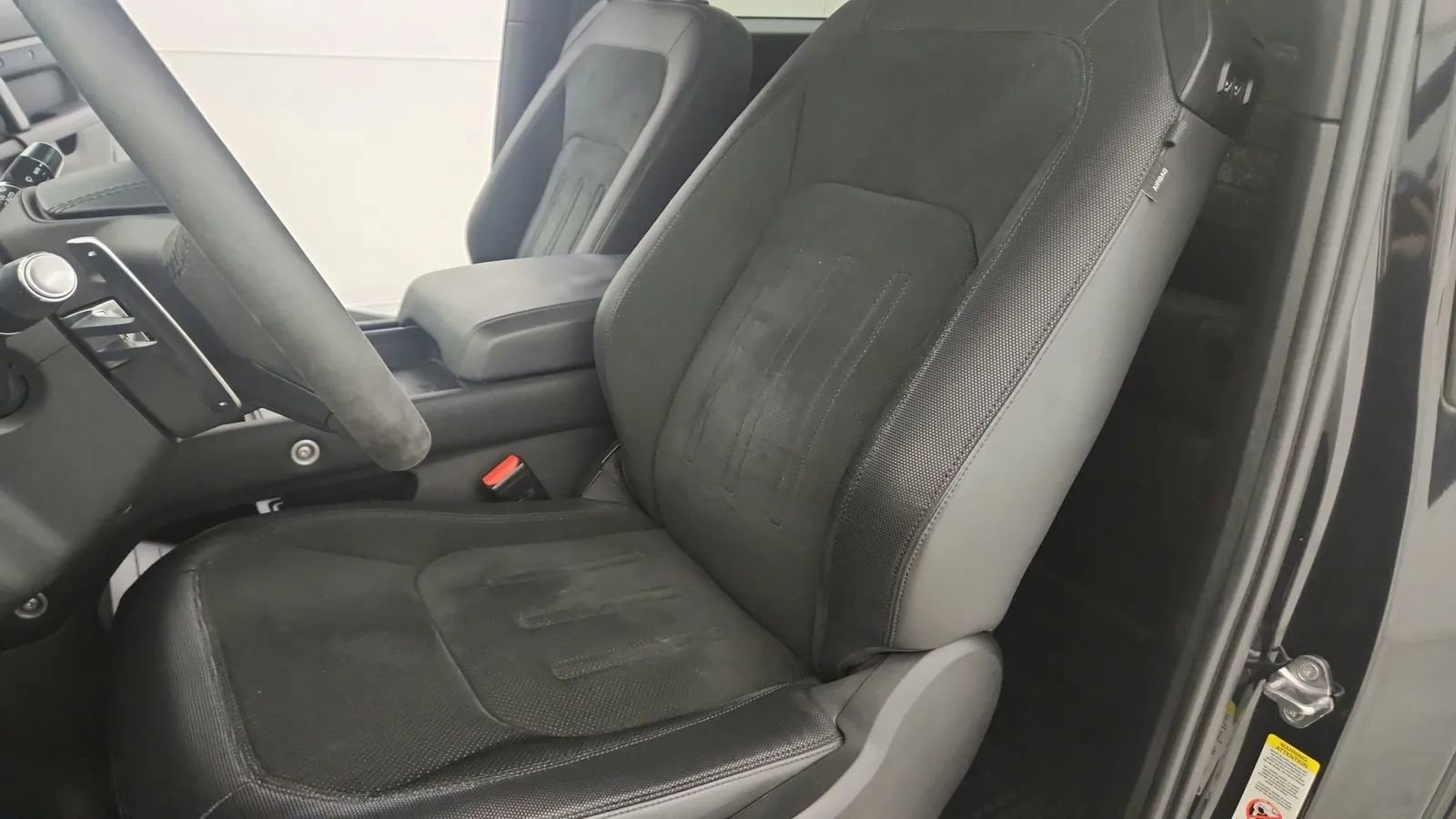 Used 2022 Land Rover Defender 90 V8 image 23