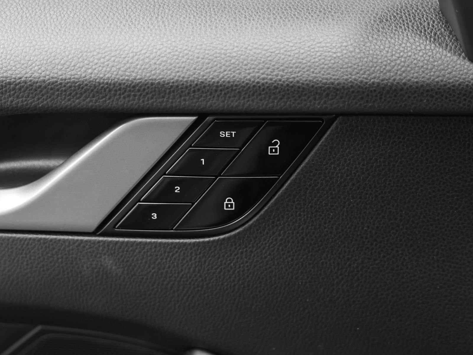 Certified 2021 Porsche 911 Carrera RWD image 31