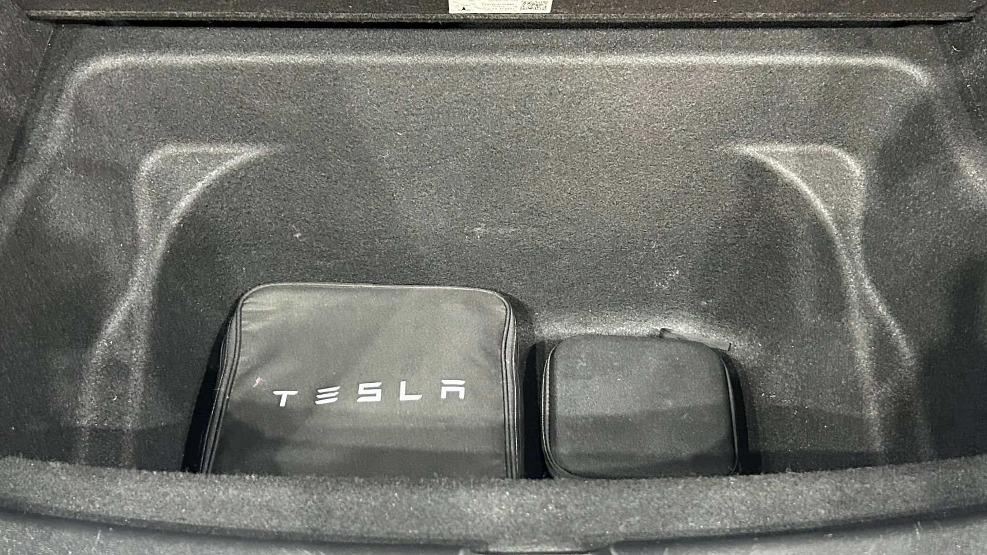 Used 2022 Tesla Model Y Long Range AWD/4WD image 33