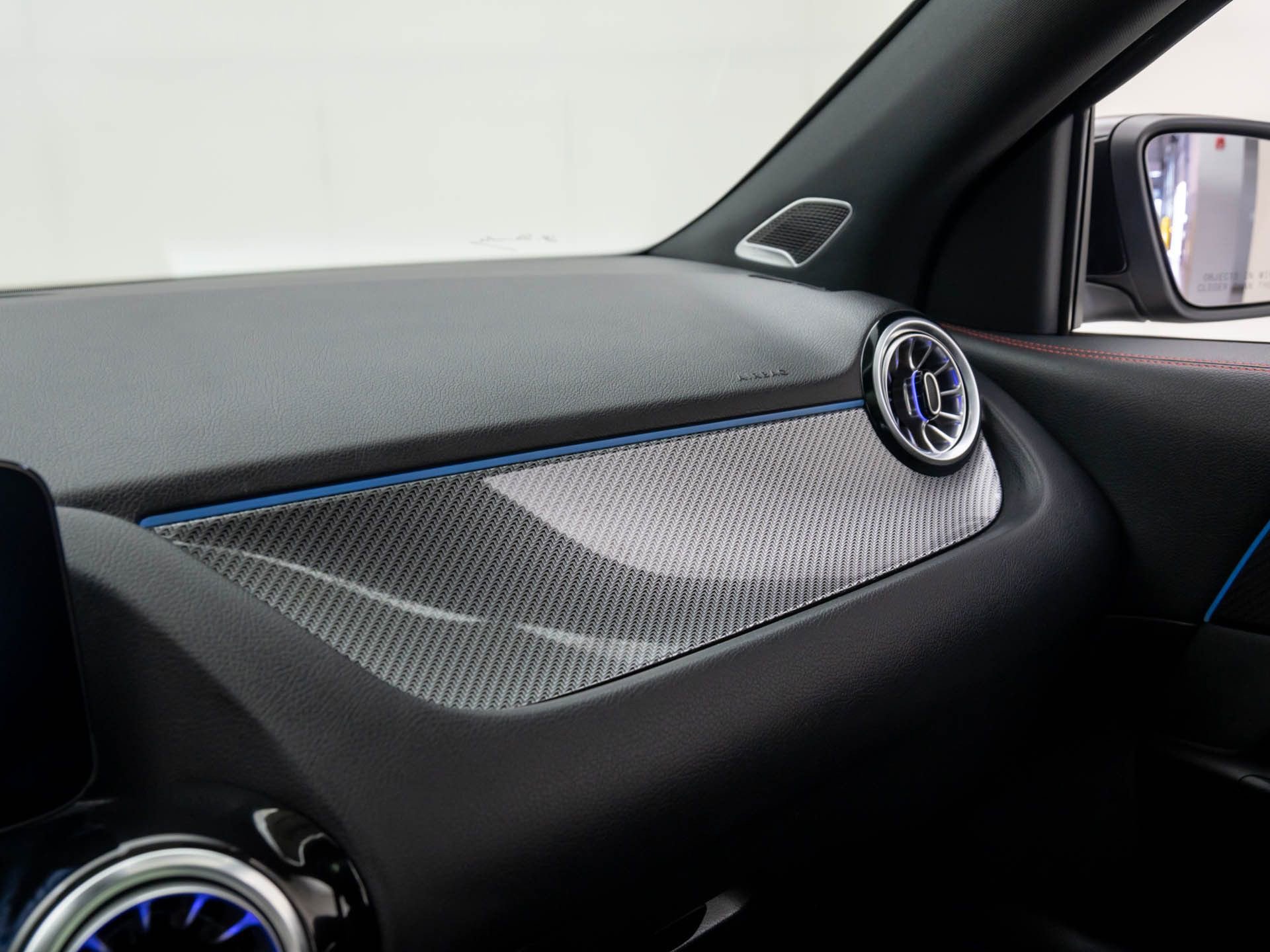 New 2026 Mercedes-Benz GLA 35 AMG 4MATIC image 31