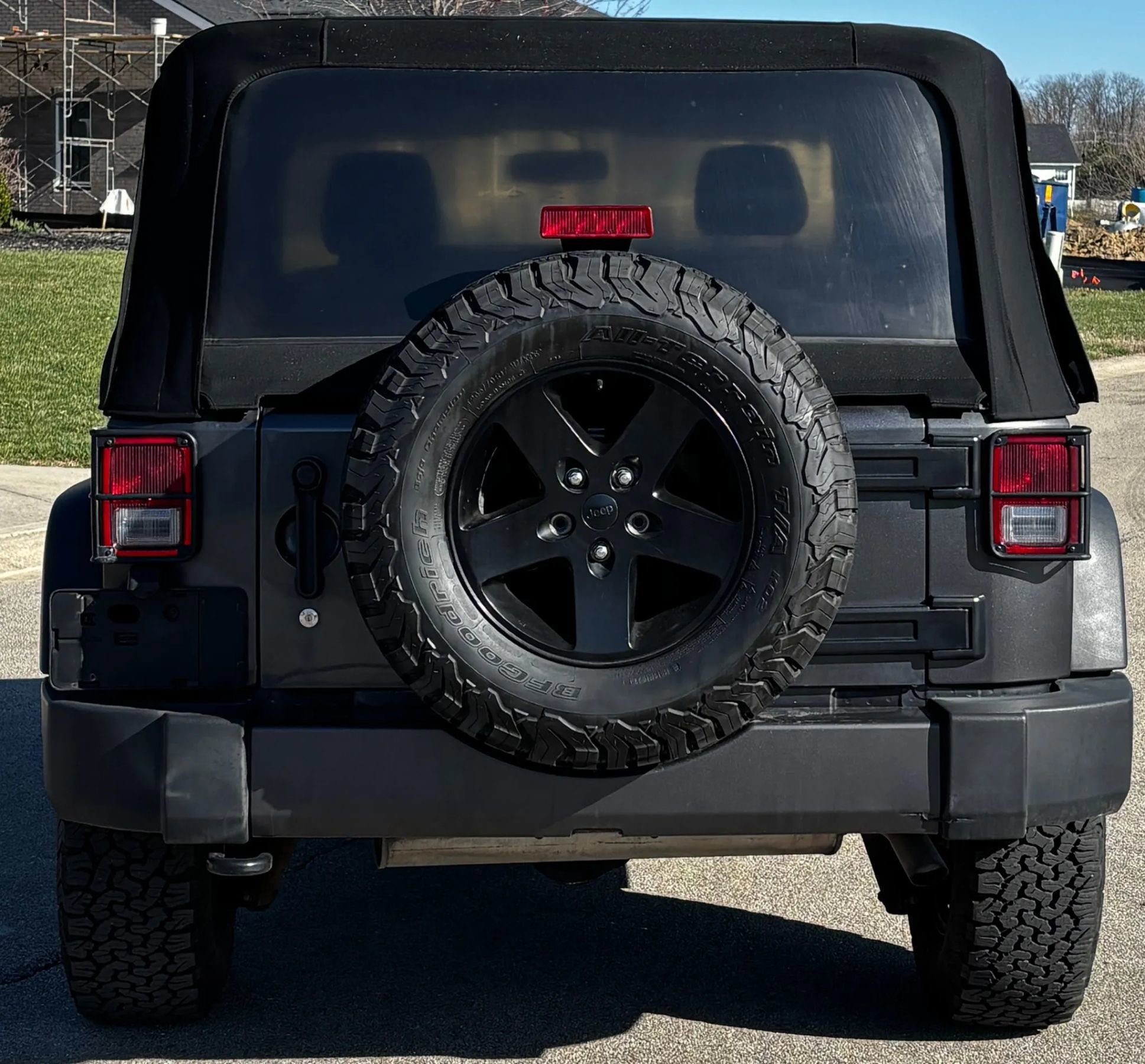 Used 2017 Jeep Wrangler Sport AWD/4WD image 4