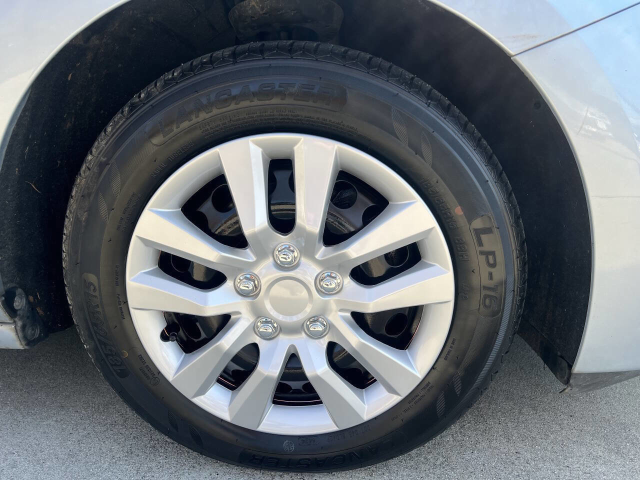 Used 2018 Chevrolet Cruze LS image 24
