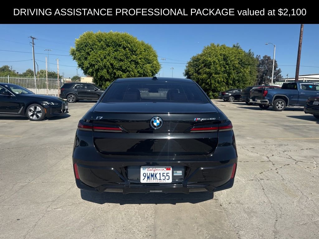 Used 2023 BMW i7 xDrive60 AWD/4WD image 4