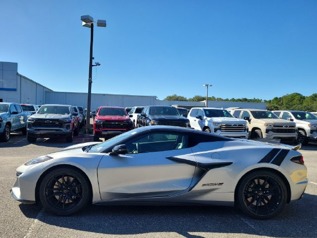 New 2027 Chevrolet Corvette Grand Sport w/ Z52 Sport Performance Package RWD image 17