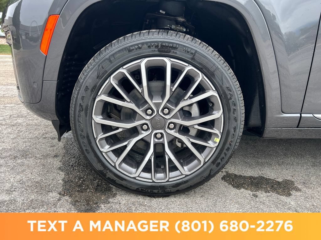New 2026 Jeep Grand Cherokee L Summit w/ Advanced Protech Group IV AWD/4WD image 23