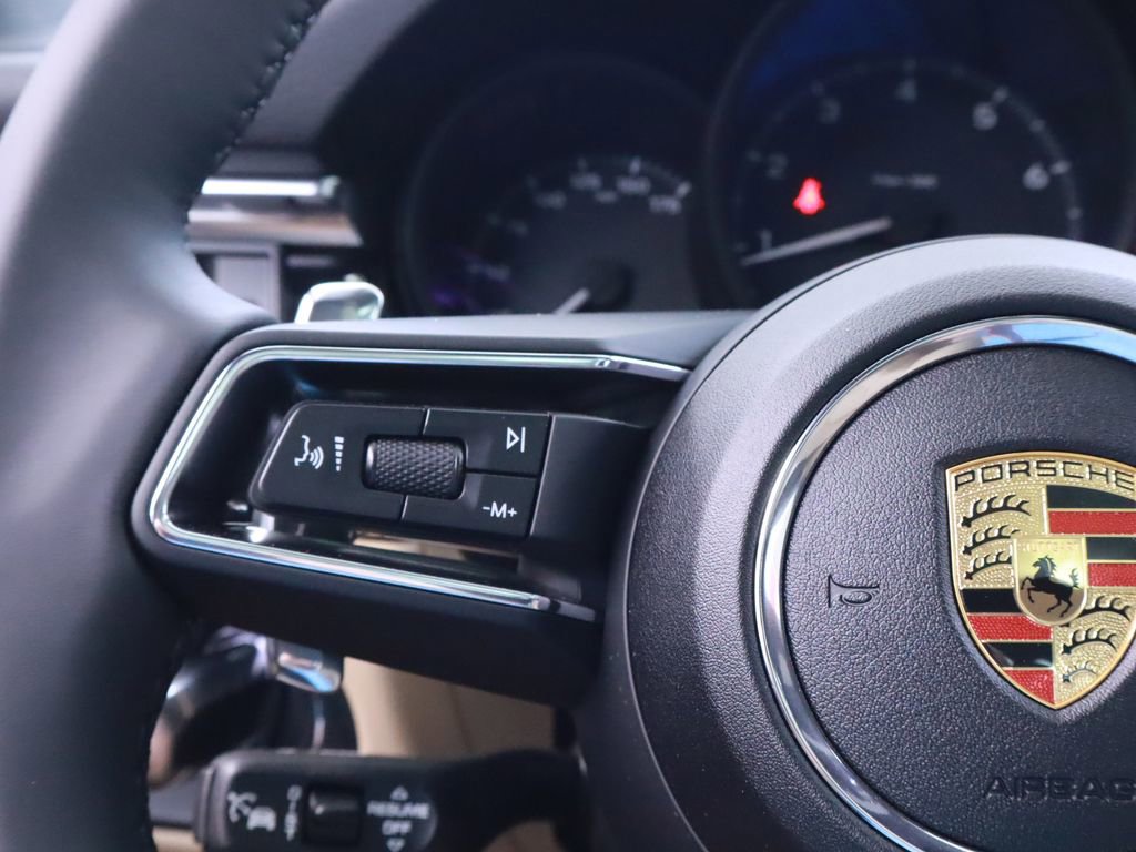 New 2025 Porsche Macan image 34