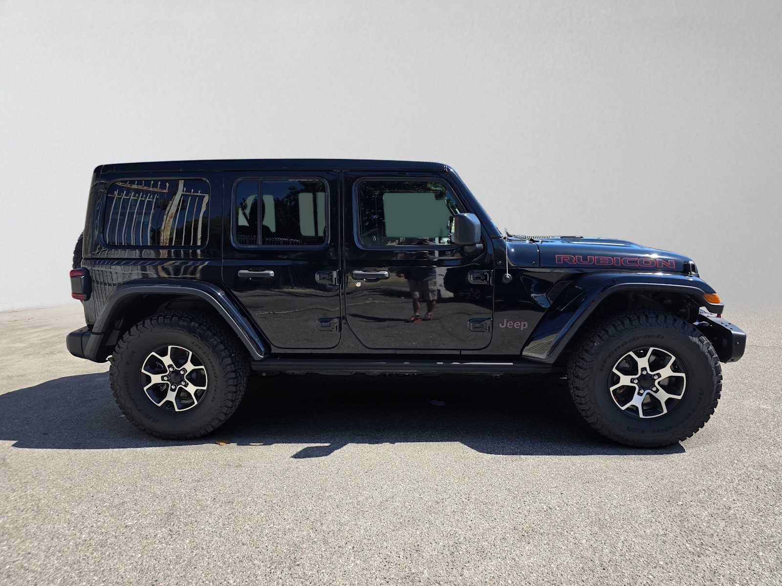 Used 2021 Jeep Wrangler Unlimited Rubicon AWD/4WD image 2