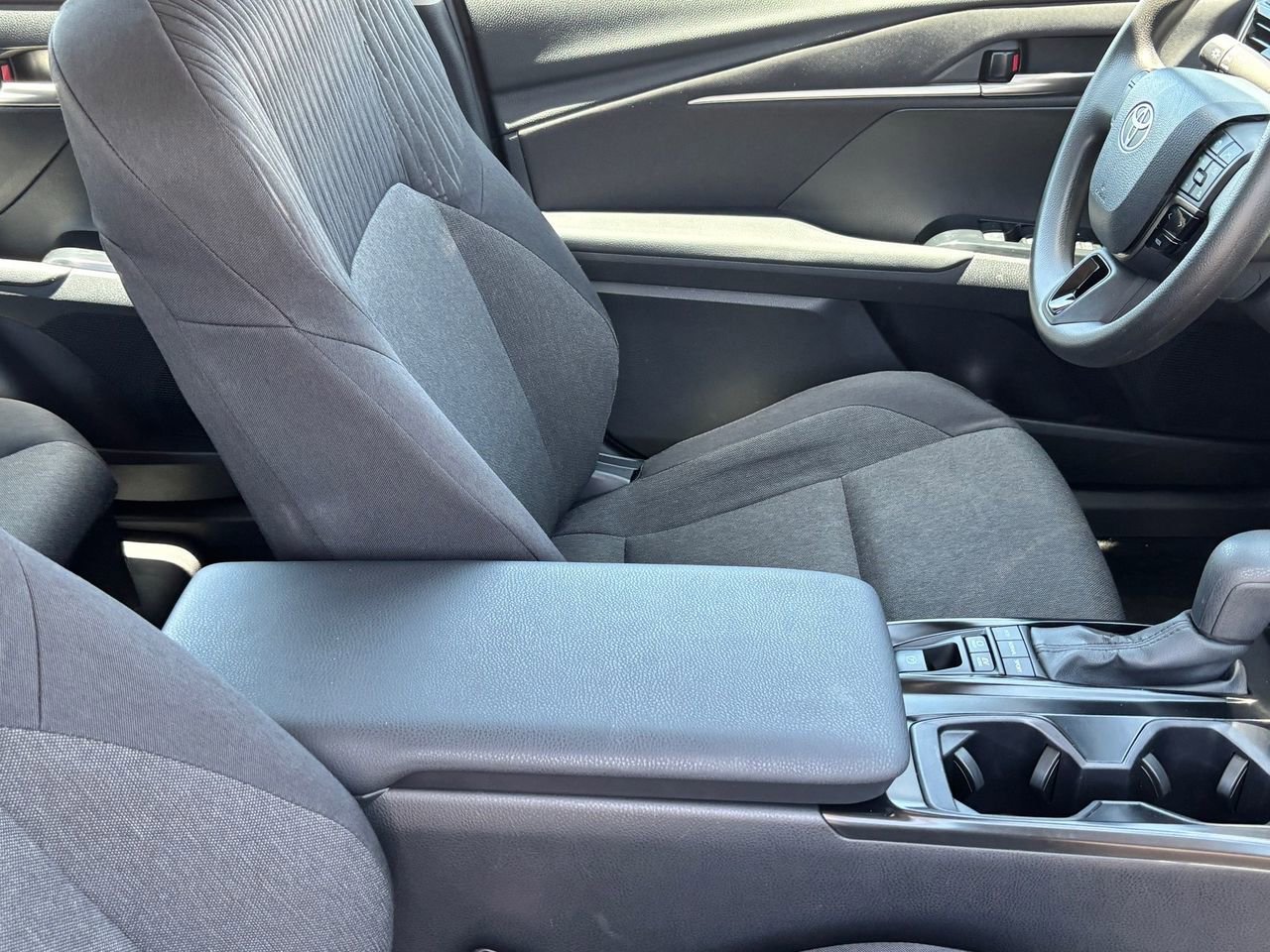 Used 2026 Toyota Camry LE FWD image 10