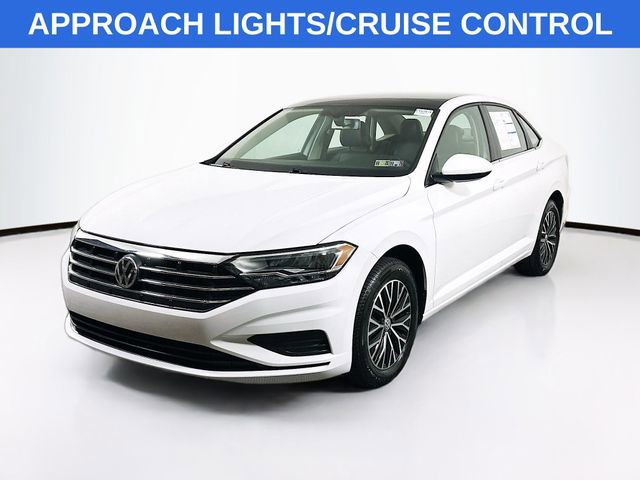 Used 2020 Volkswagen Jetta SE w/ SE Cold Weather Package image 3