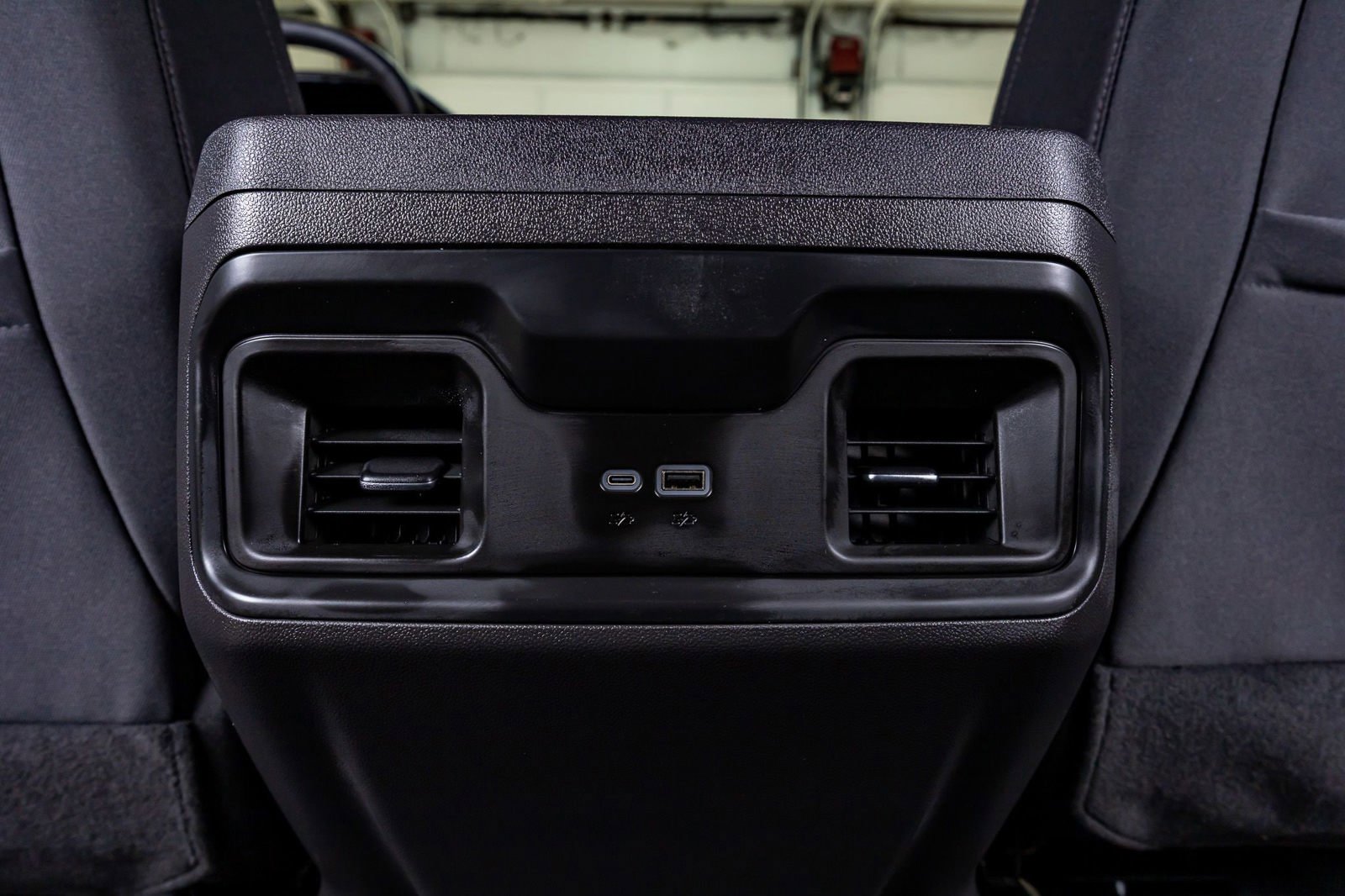 Used 2024 Chevrolet Silverado 1500 LT Trail Boss AWD/4WD image 31