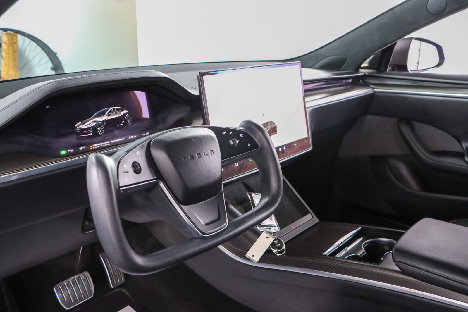 Used 2022 Tesla Model S Plaid image 21