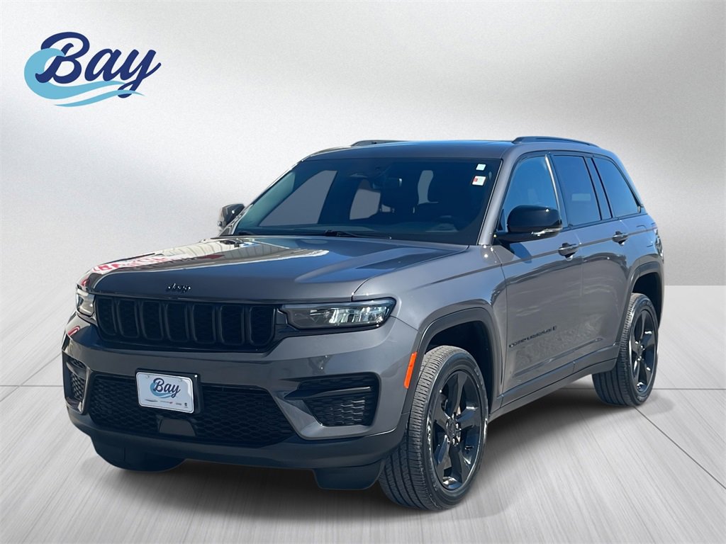 Used 2023 Jeep Grand Cherokee Altitude