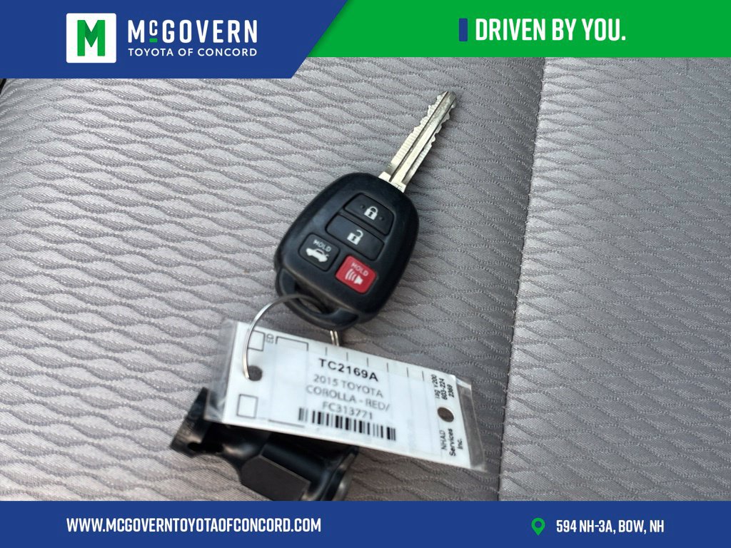Used 2015 Toyota Corolla LE FWD image 34