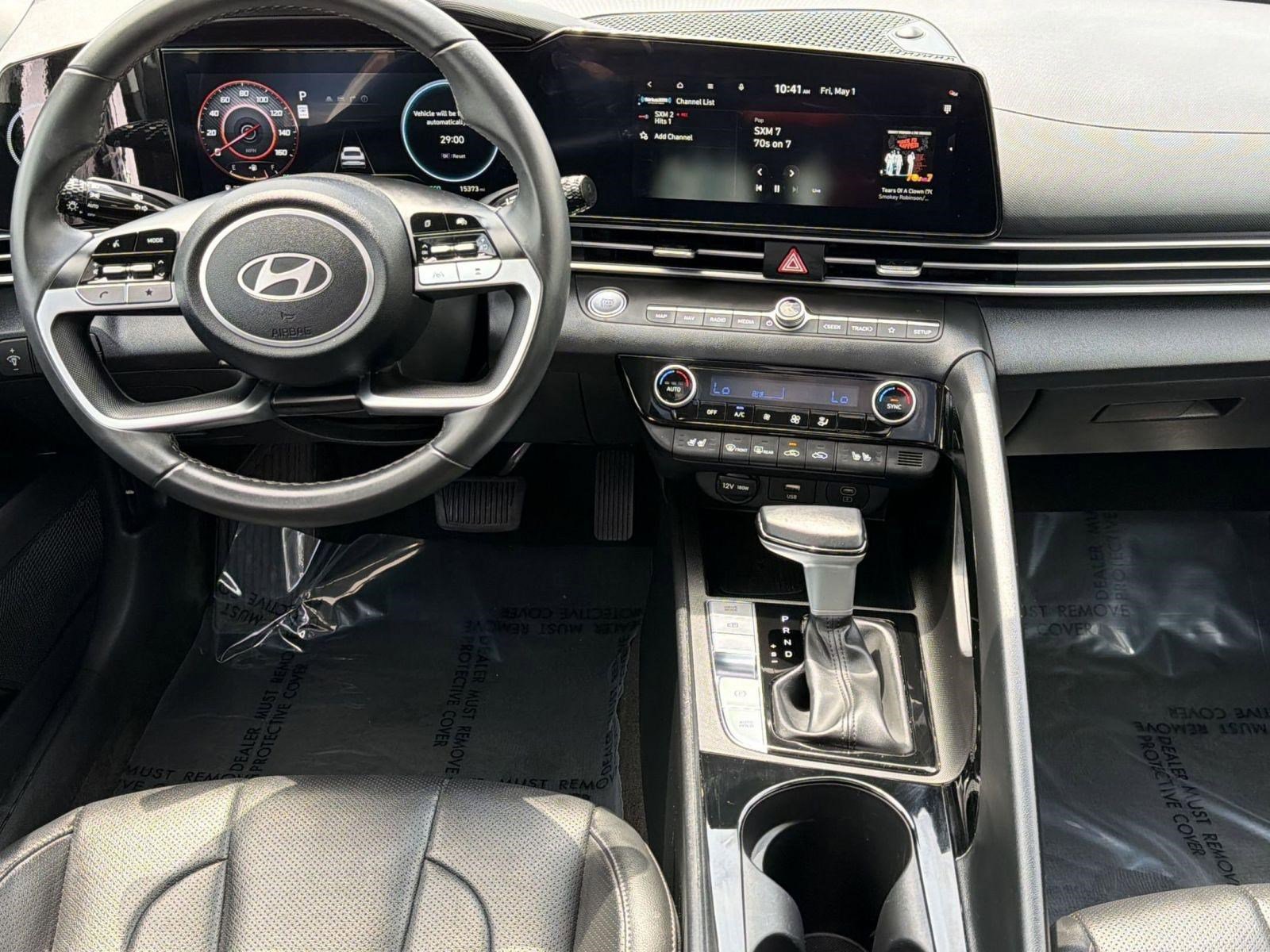 Used 2025 Hyundai Elantra Limited FWD image 26