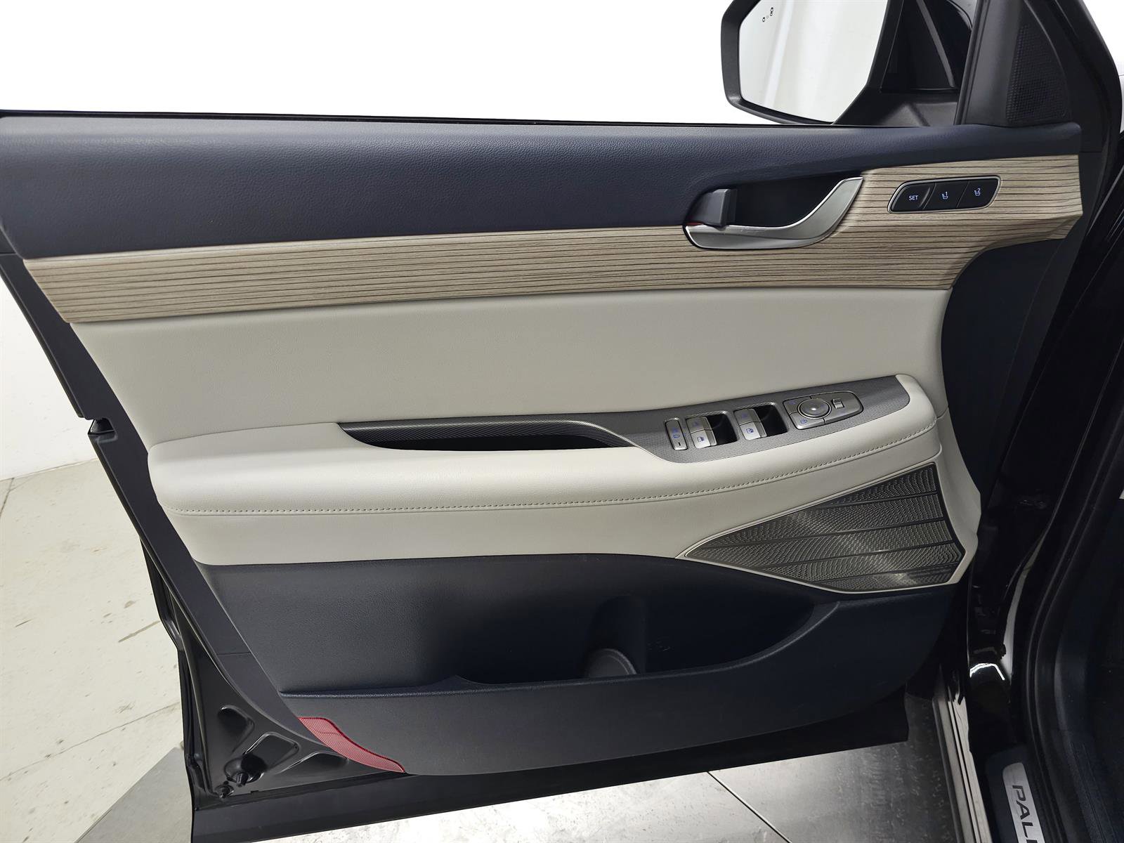 Used 2022 Hyundai Palisade Limited image 13