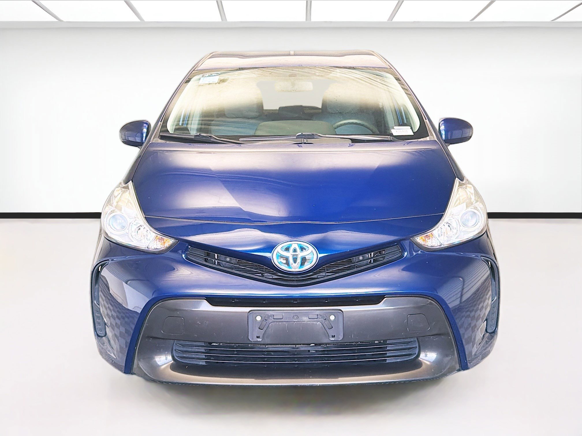 Used 2017 Toyota Prius V Two w/ Carpet Mat Package image 2