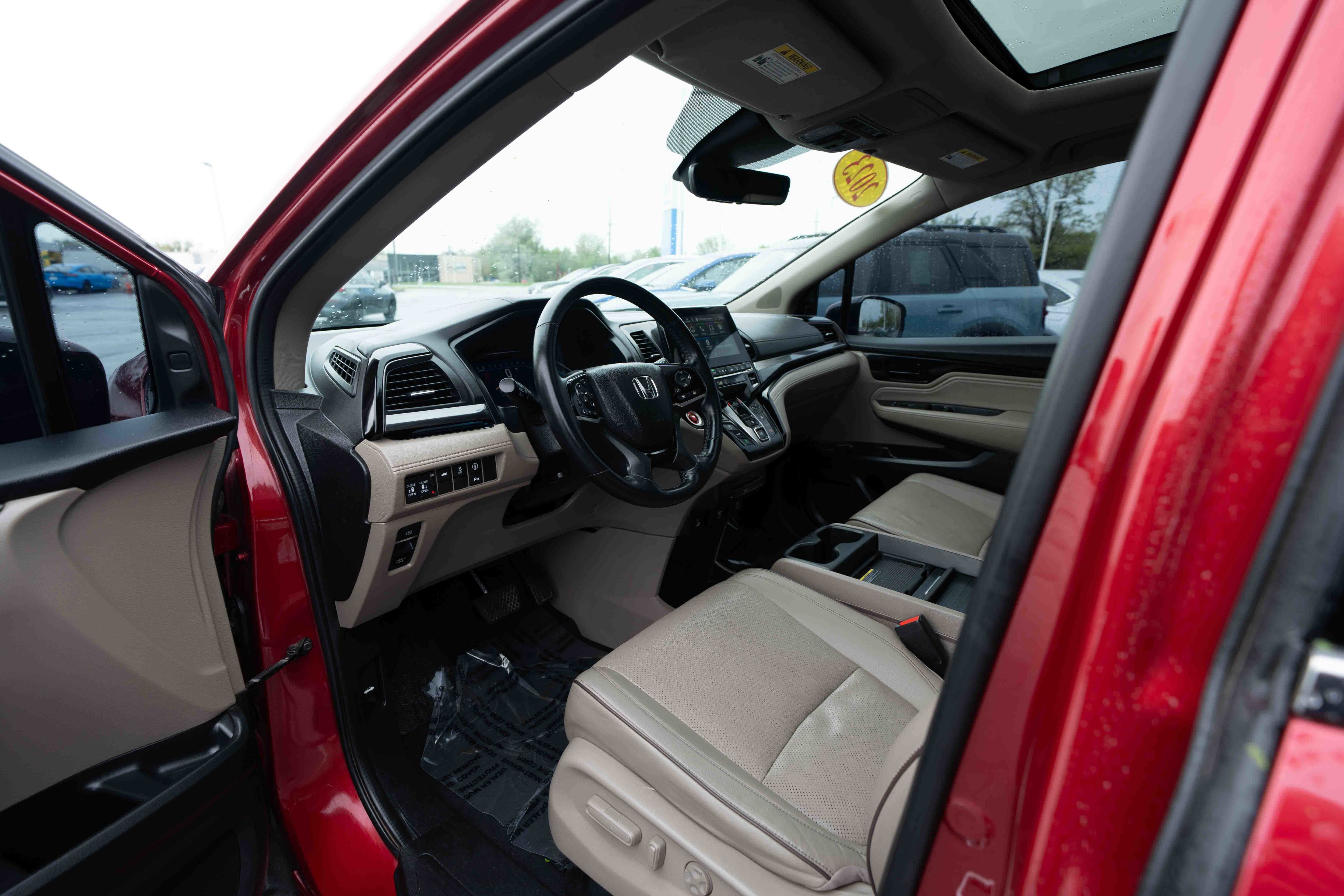 Used 2022 Honda Odyssey Elite image 8