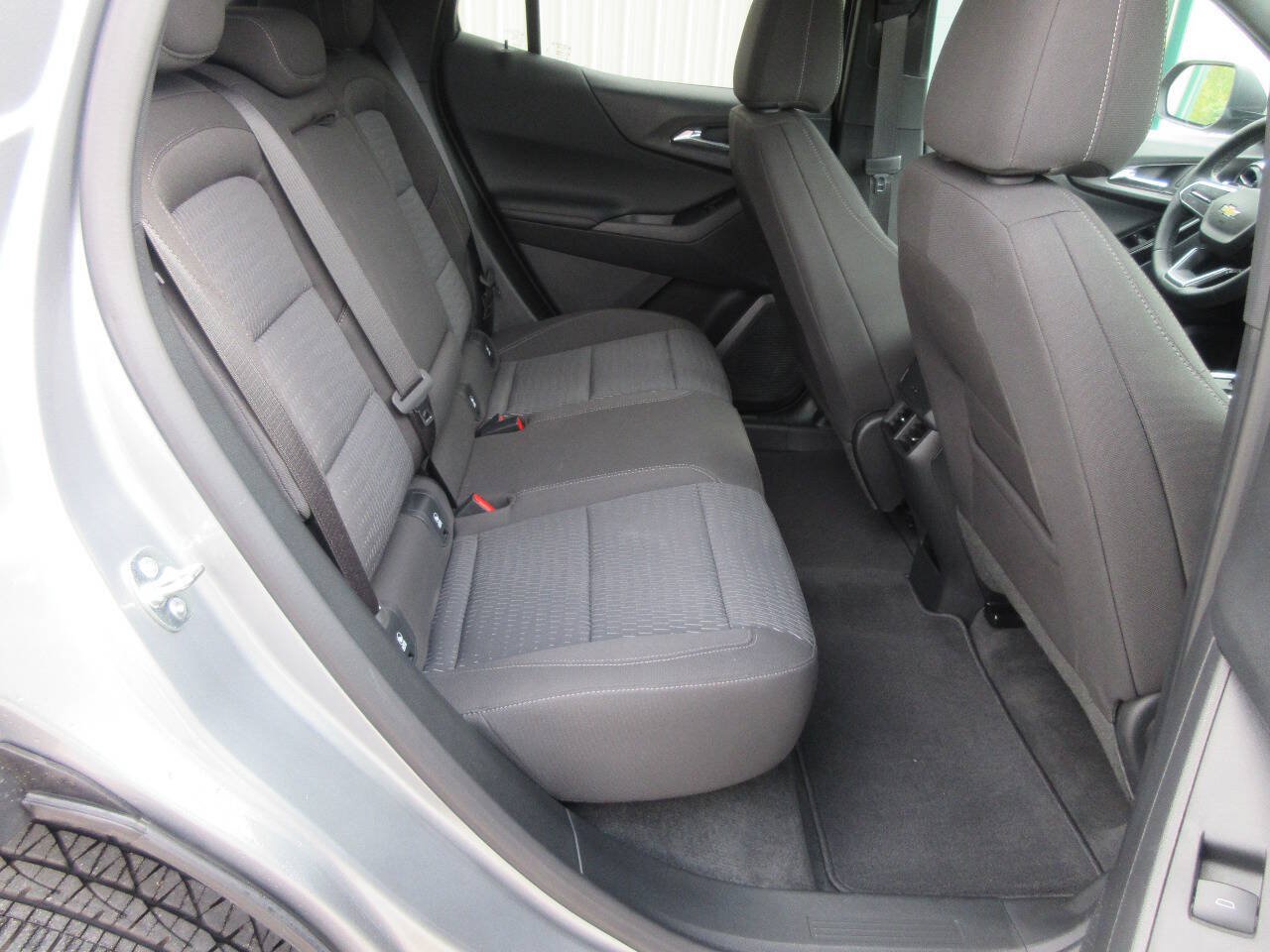 Used 2026 Chevrolet Equinox LT FWD image 15