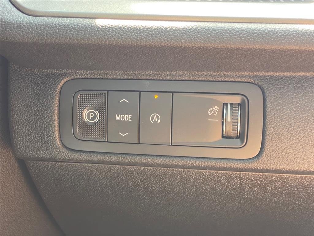 New 2027 Chevrolet Traverse LT w/ Enhanced Driving Package FWD image 19