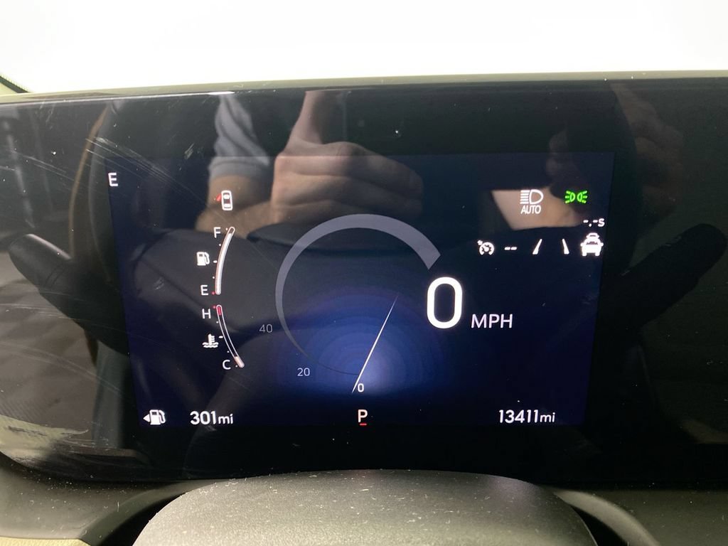 Certified 2024 Buick Encore GX Preferred w/ Comfort Package AWD/4WD image 15