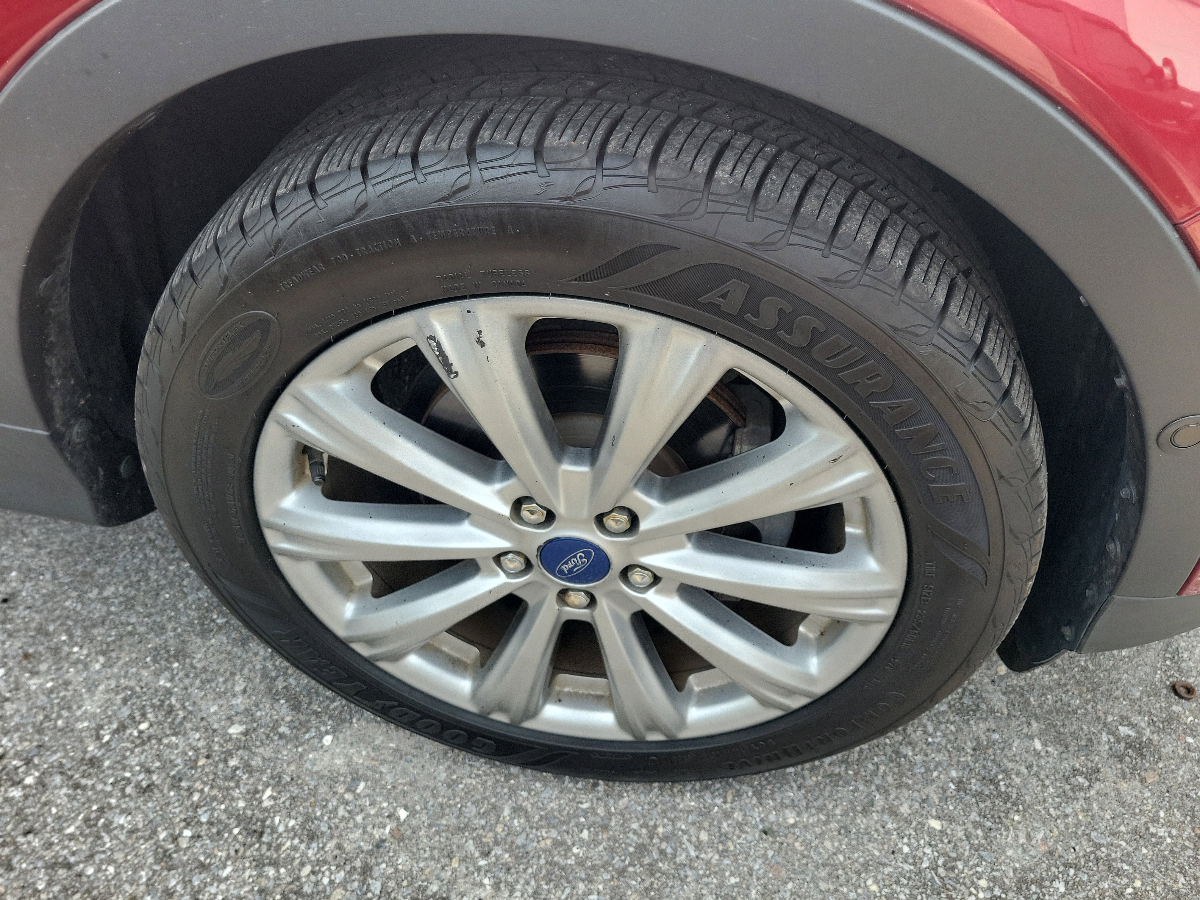 Used 2017 Ford Escape Titanium w/ Equipment Group 301A FWD image 7