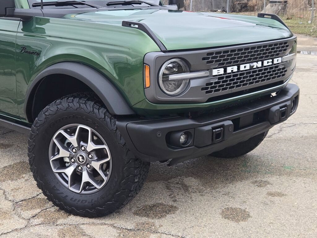 Used 2022 Ford Bronco Badlands AWD/4WD image 2
