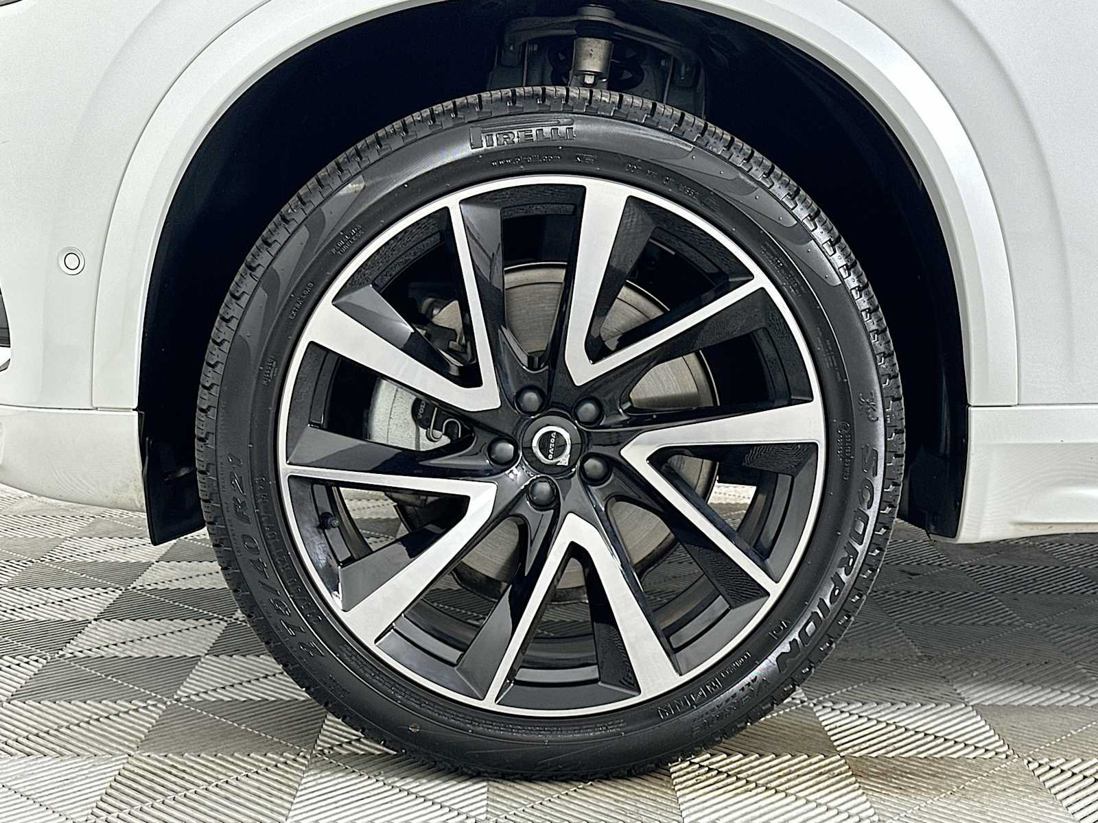 Used 2023 Volvo XC90 B6 Plus w/ Protection Package Premier AWD/4WD image 31