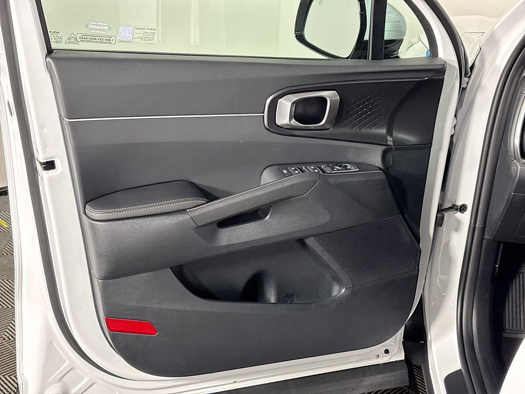 New 2026 Kia Sorento LX image 11