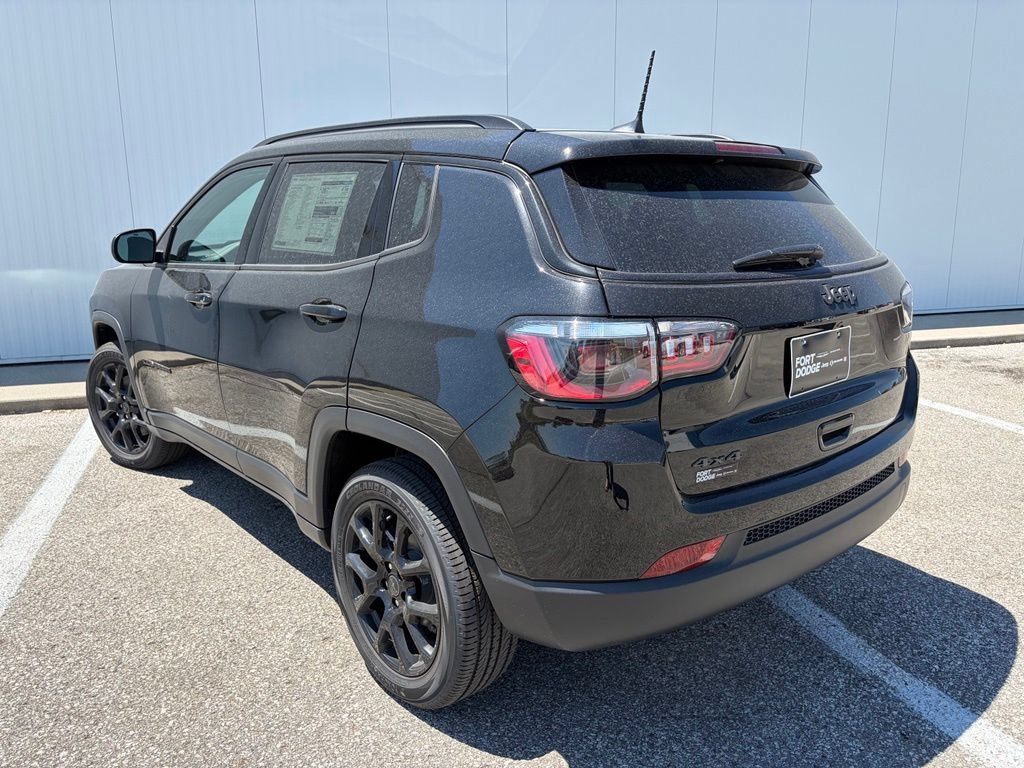 New 2026 Jeep Compass Latitude AWD/4WD image 4