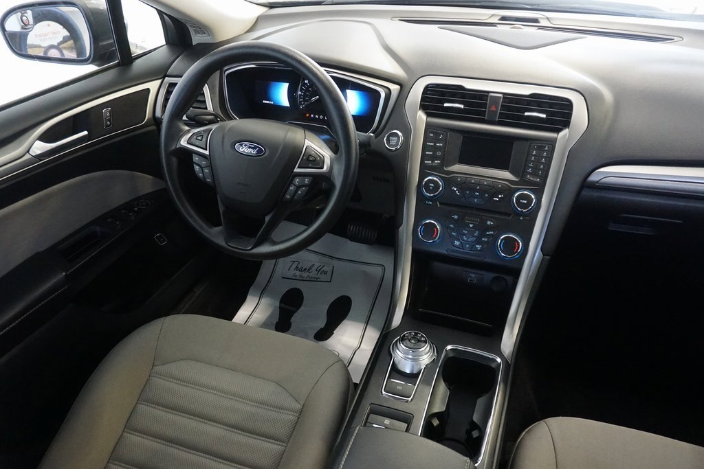 Used 2017 Ford Fusion S image 25