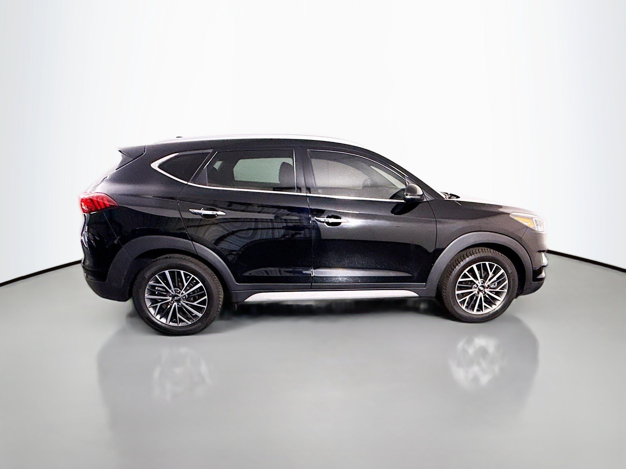 Used 2020 Hyundai Tucson Limited w/ Cargo Package AWD/4WD image 11