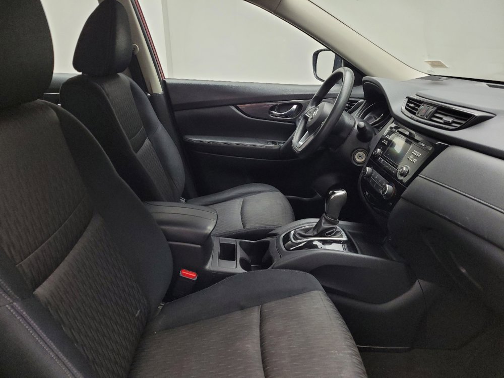 Used 2017 Nissan Rogue S image 21