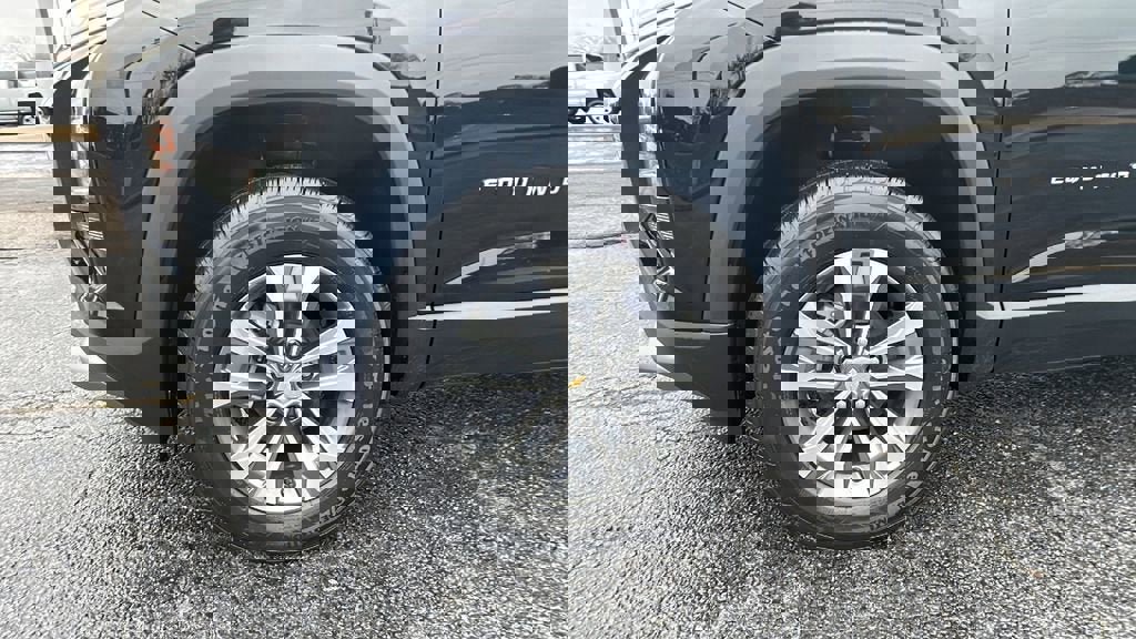 New 2026 Chevrolet Equinox LT image 9