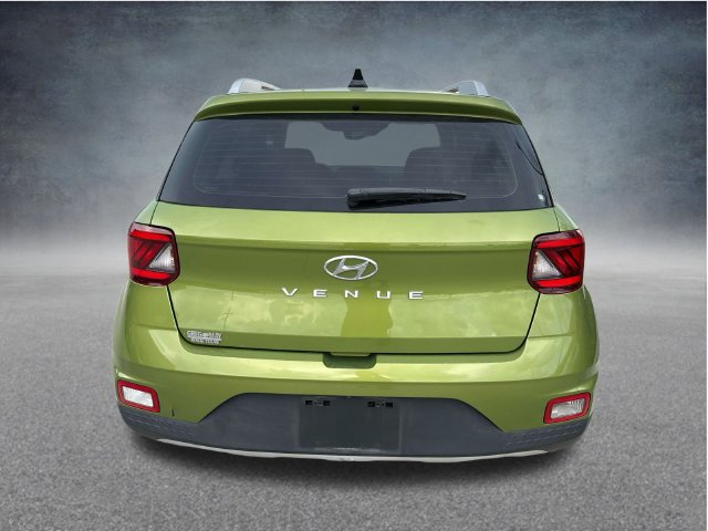 Used 2022 Hyundai Venue SEL FWD image 7