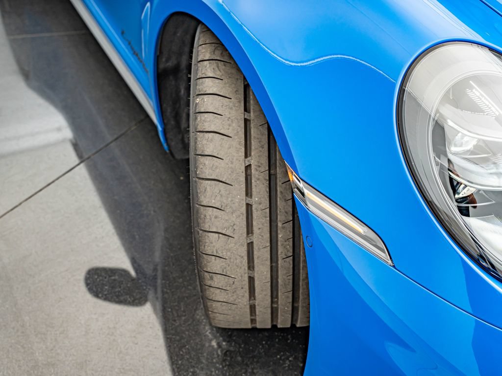 Certified 2025 Porsche 911 Carrera 4 GTS AWD/4WD image 59