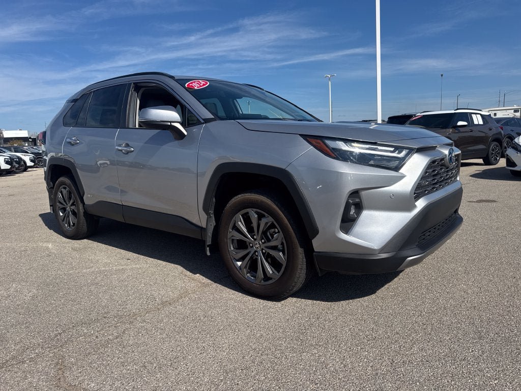 Used 2024 Toyota RAV4 Limited AWD/4WD image 9