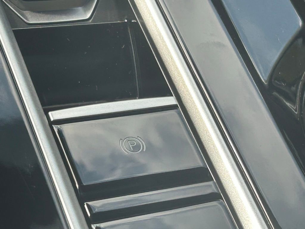 Certified 2024 Volkswagen Atlas Cross Sport SEL R-Line image 63