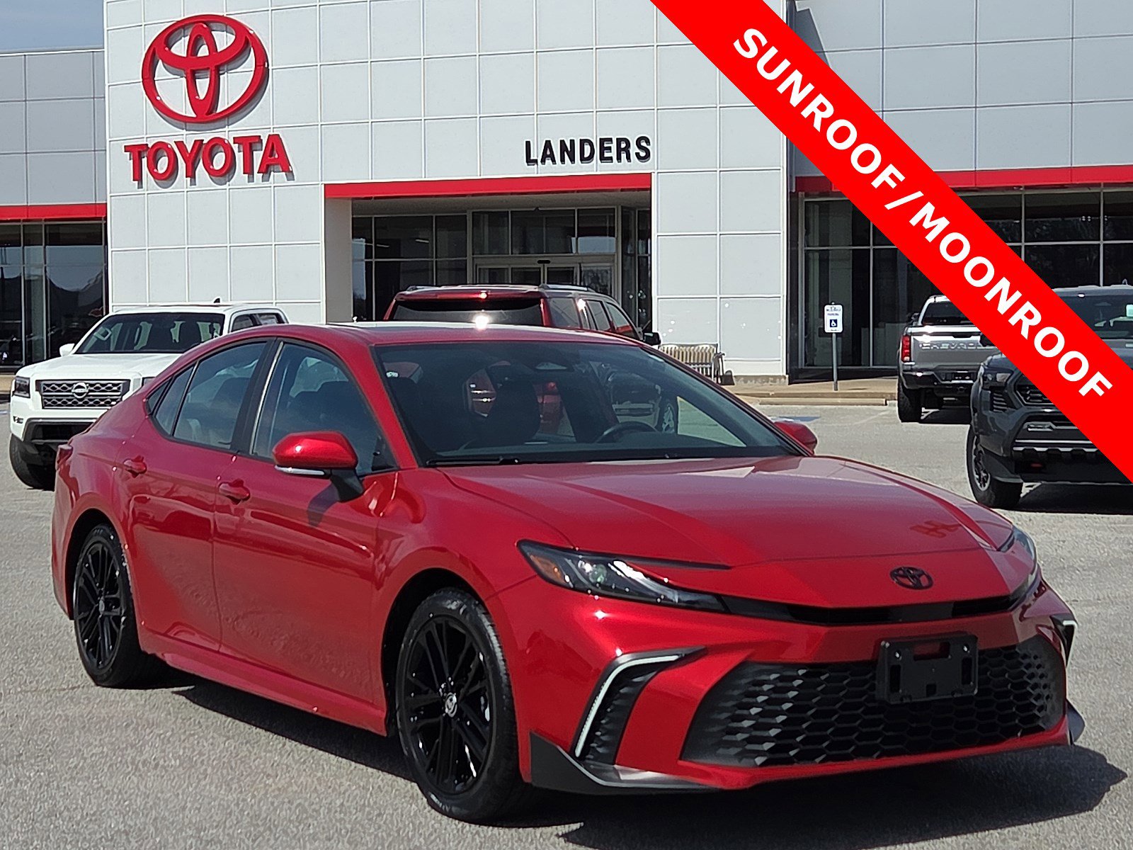 Used 2025 Toyota Camry SE w/ Convenience Package