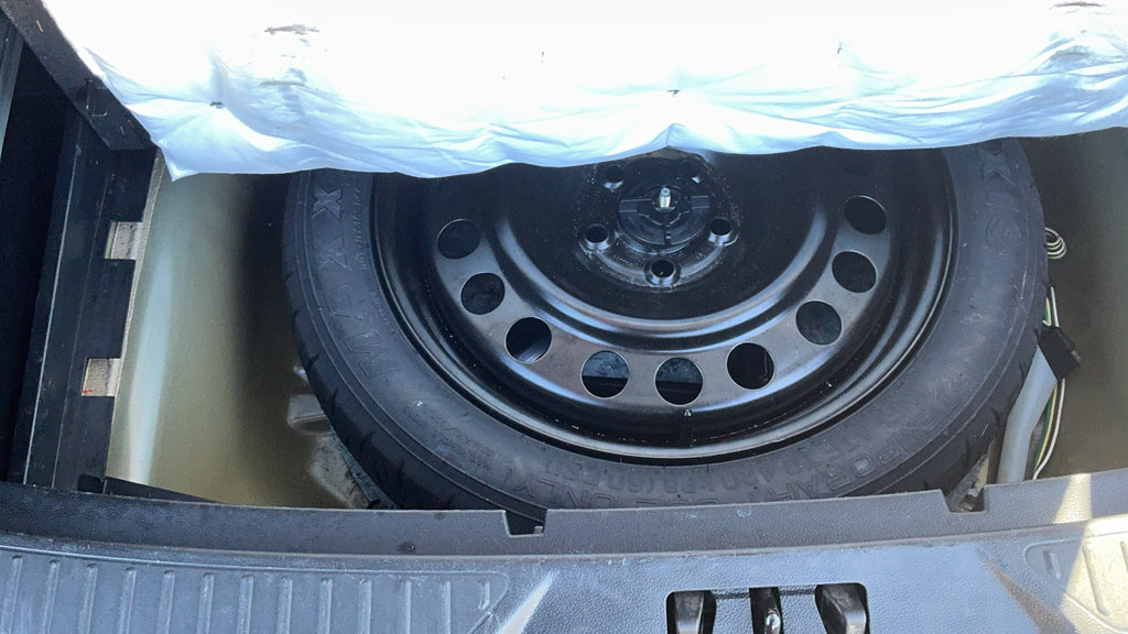 Certified 2023 Ford Explorer XLT RWD image 16
