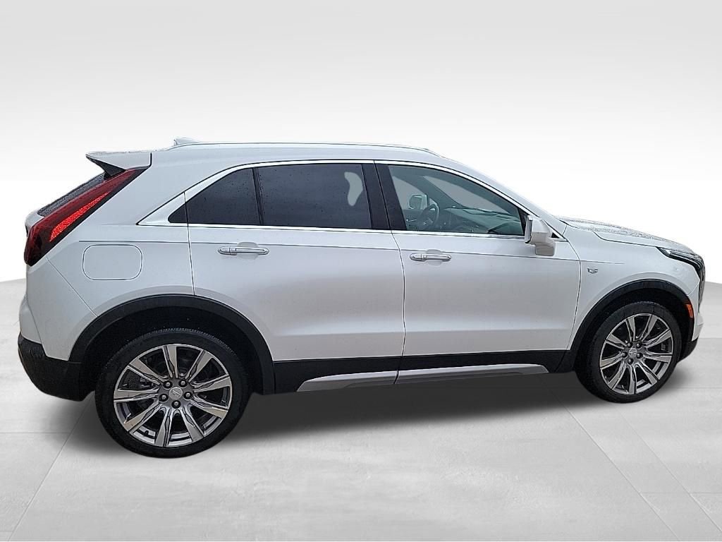 Used 2019 Cadillac XT4 Premium Luxury w/ Technology Package image 16
