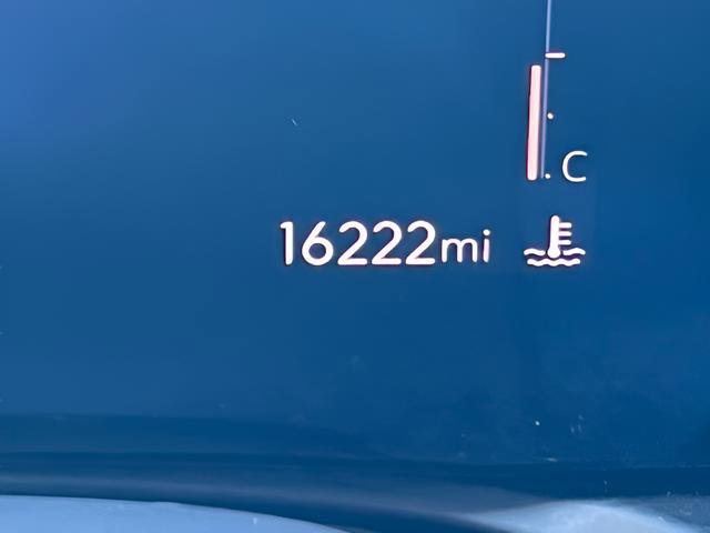 Used 2024 Buick Encore GX Sport Touring w/ Advanced Technology Package image 21