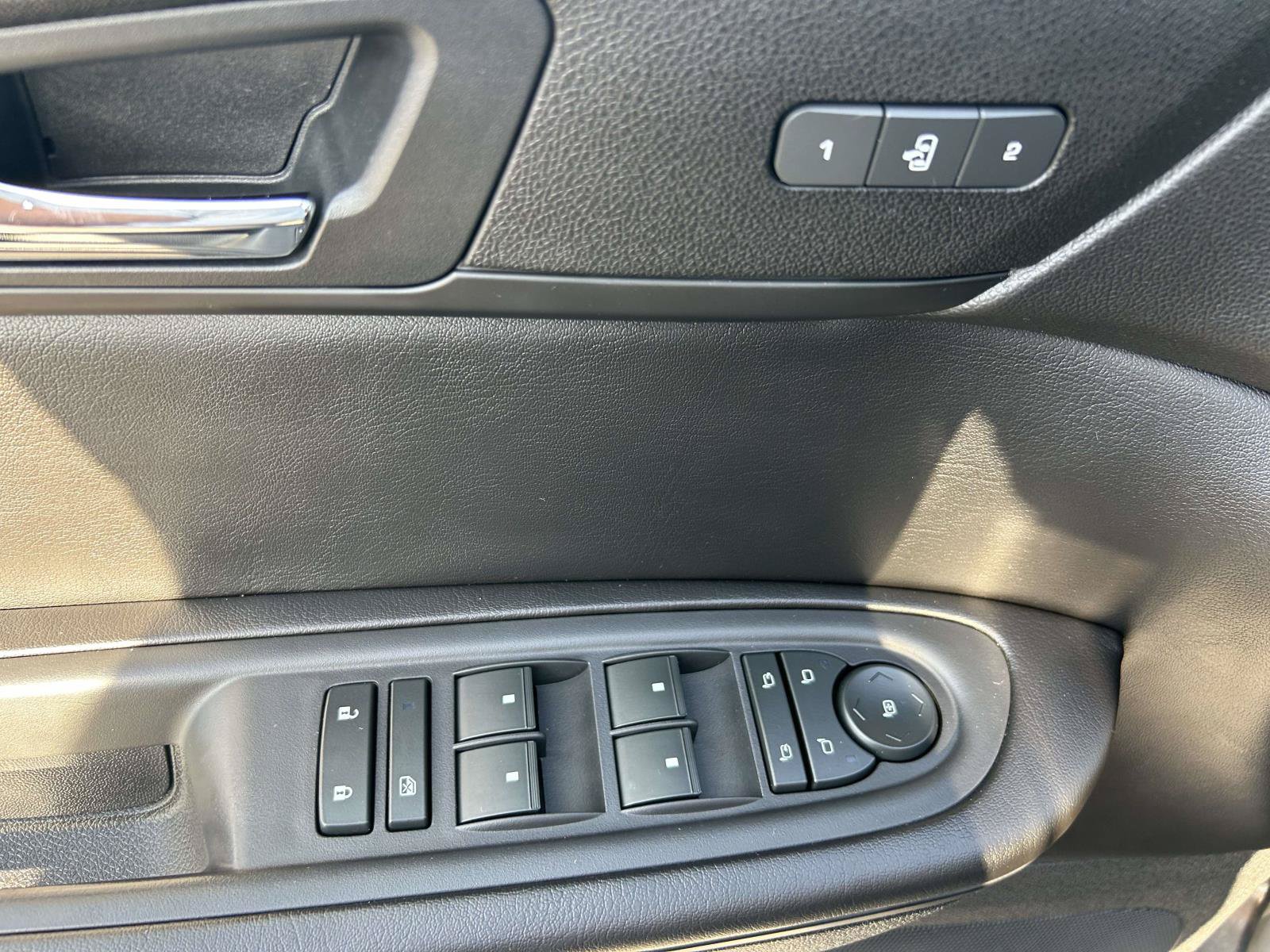 Used 2017 Chevrolet Traverse LT AWD/4WD image 17