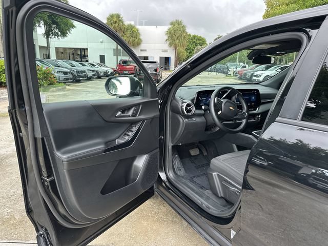 Used 2026 Chevrolet Equinox LT FWD image 22