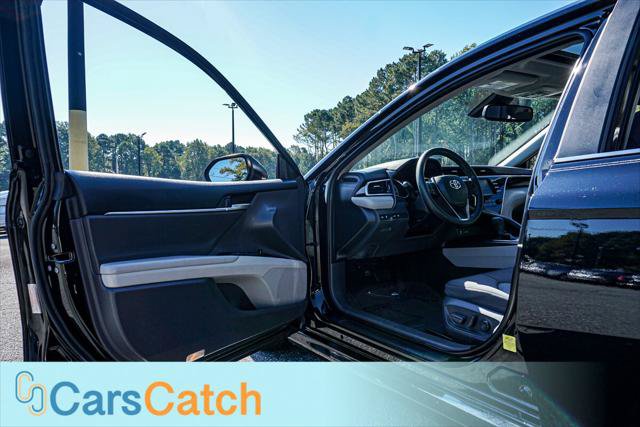 Used 2018 Toyota Camry LE w/ Moonroof Package FWD image 18