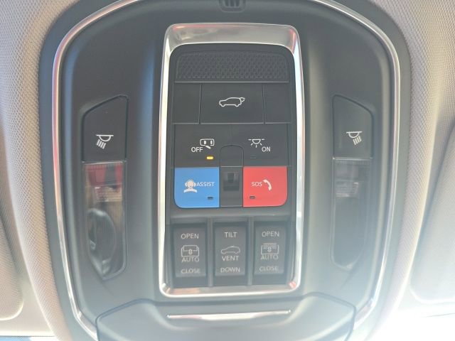 Used 2022 Jeep Grand Cherokee Limited image 29