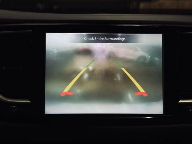 Certified 2024 Chrysler Pacifica Touring-L image 39