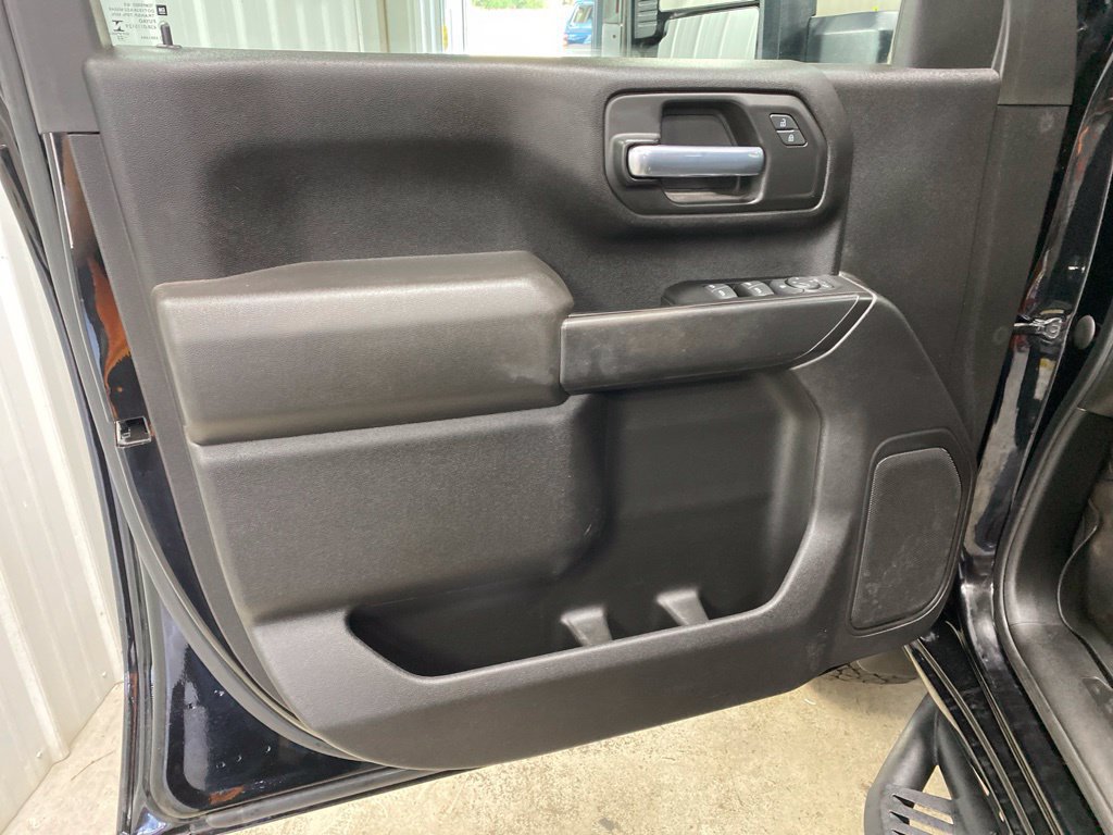 Used 2022 Chevrolet Silverado 2500 Custom w/ Custom Convenience Package AWD/4WD image 24